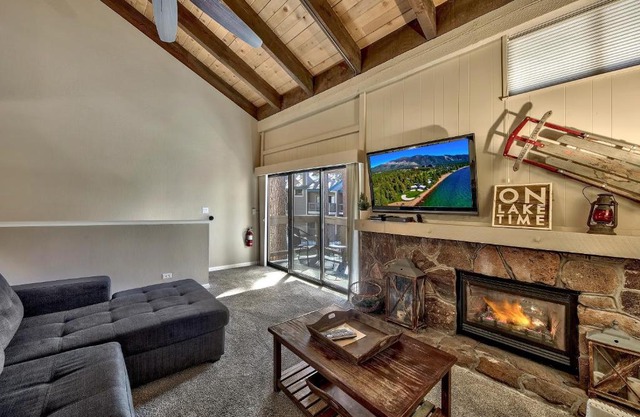 513 Pine Grove