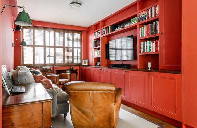 Airlie Gardens V by Onefinestay