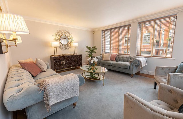 Apartment ∙ 6 bedrooms ∙ 12 guests