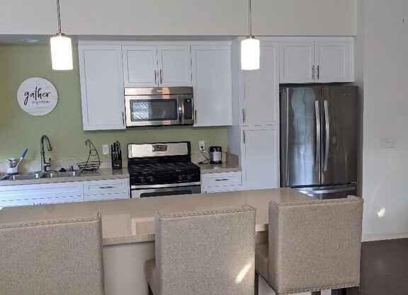 Beautiful, Spacious Irvine Spectrum 2BD/2BA