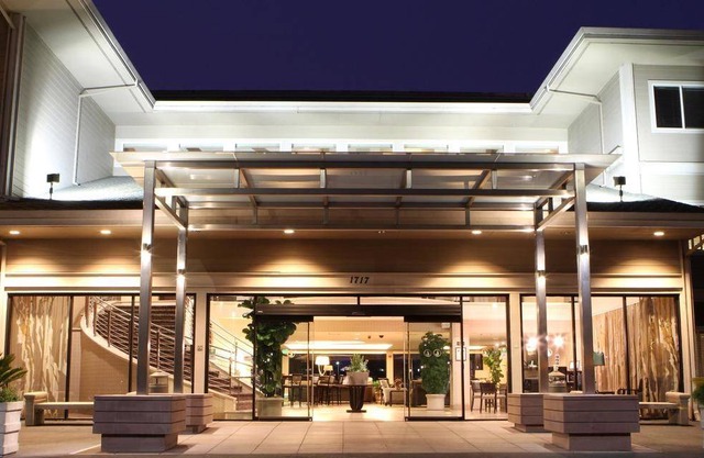 Best Western Plus Bayside Hotel