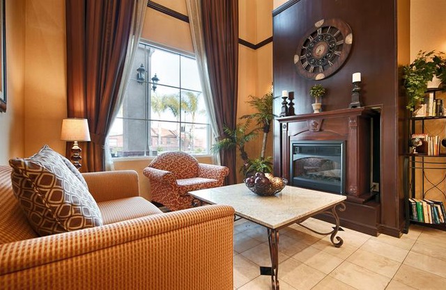 Best Western Plus Route 66 Glendora Inn