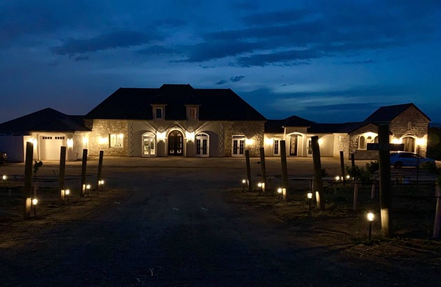 BRAND NEW VINEYARD ESTATE in wine country!! Private LUXURY Suite #1