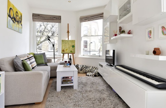 Bright West Hampstead Nest - AFN