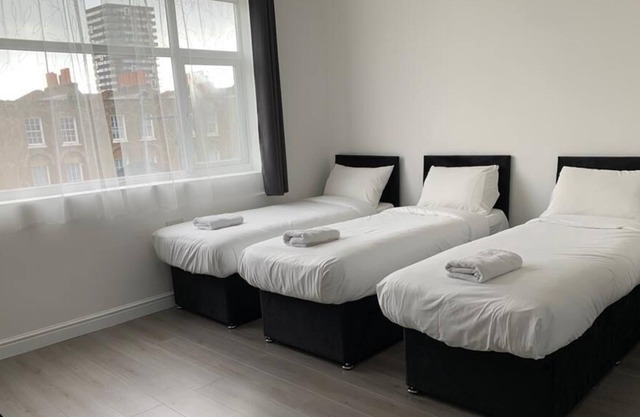 Camden City Centre Studio Yedek