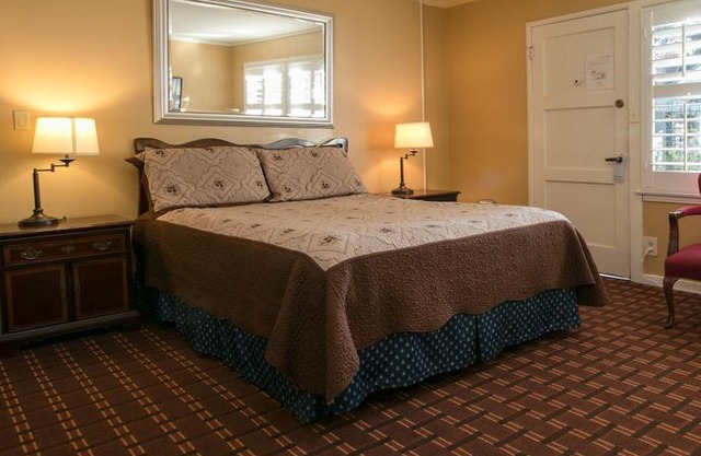 Carmel Wayfarer Inn