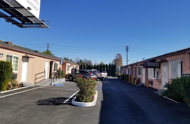 Cinema motel