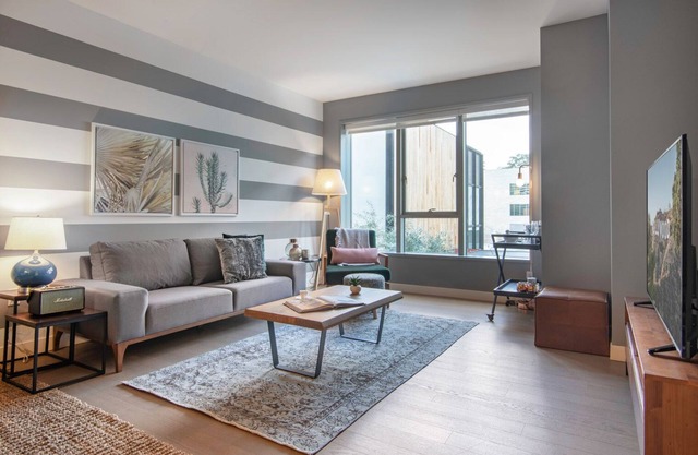 Comfy Downtown 1BR, w/Gym + W/D next to The Broad by Blueground
