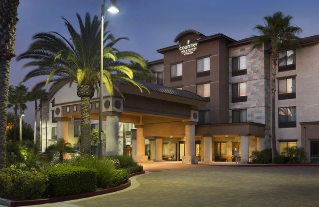 Country Inn & Suites by Radisson, Ontario at Ontario Mills, CA