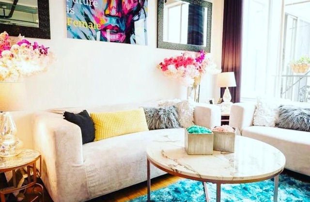 DTLA FRESH LUXE Condo with Rooftop Pool and Hot tub!!!