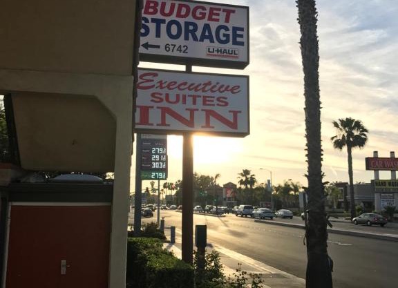 Executive Inn 