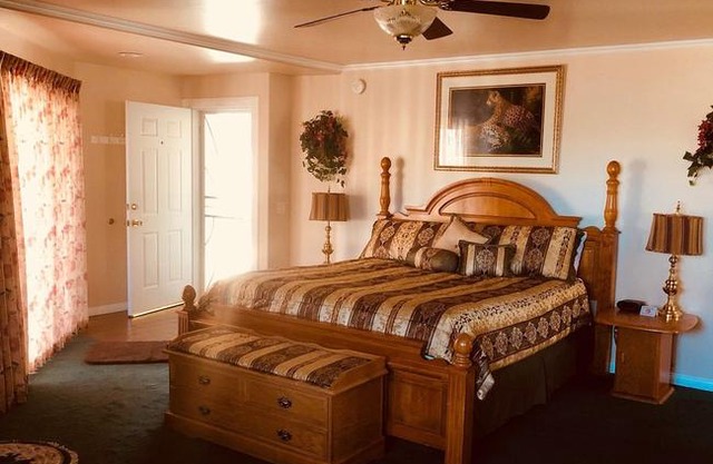 Giant Oaks Lodge