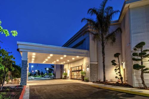 Hampton Inn Discovery Kingdom Gateway 