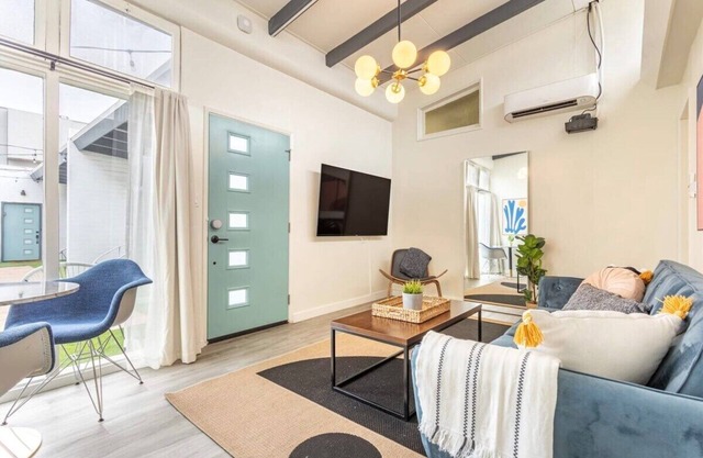 Hermosa Beach 1BR Apt: Steps to Pier & Dining
