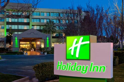 Holiday Inn Ihg Hotel 