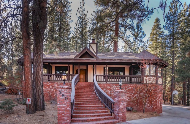 House ∙ 7 bedrooms ∙ 16 guests