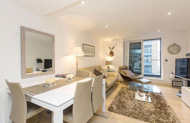Imperial Wharf Apartment