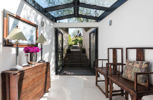 Kennington Road by onefinestay
