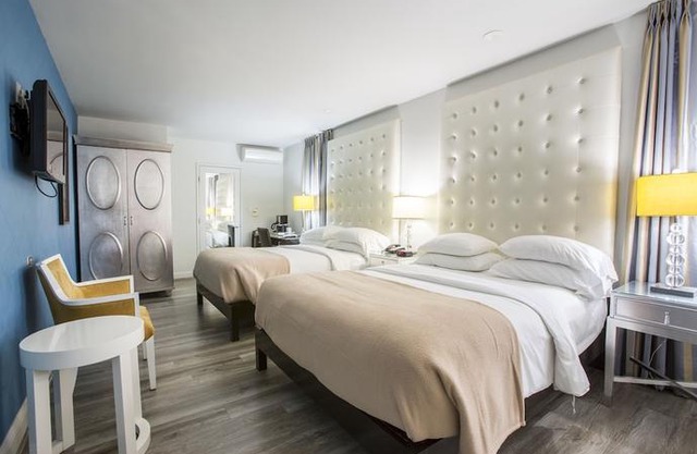 LA Sky Boutique Hotel