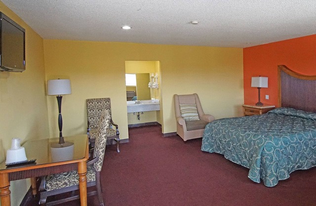 Los Angeles Inn & Suites - LAX