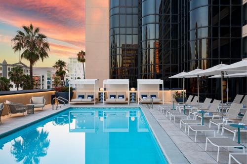 Renaissance Long Beach Hotel 