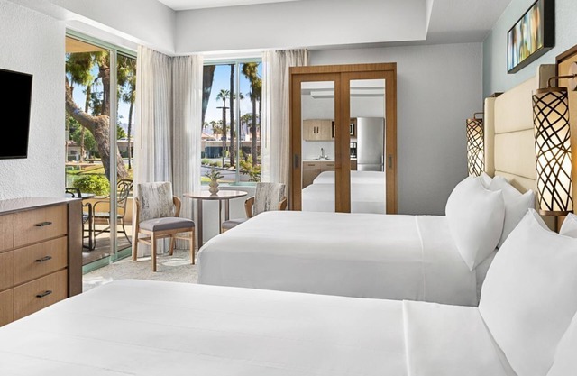 Marriott's Desert Springs Villas I - STUDIO + Kitchenette + Full Bath Sleeps 4