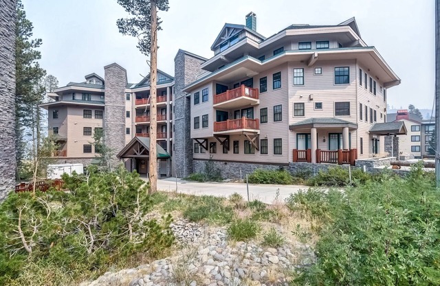 Meadow Stone Lodge Luxury Condo #304
