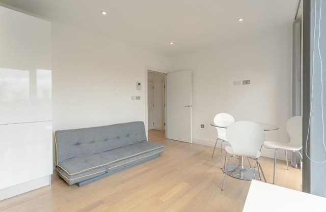 Modern 1 Bedroom Apartment near Homerton