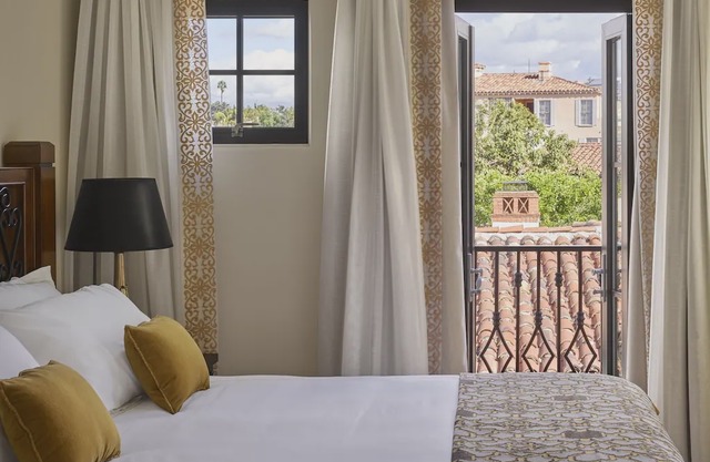 ***New Listing**** Luxury Hotel Suite in Westwood Village