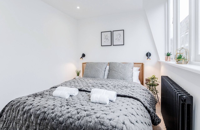 Newly Built 1 Bedroom Apartment near Liverpool St.