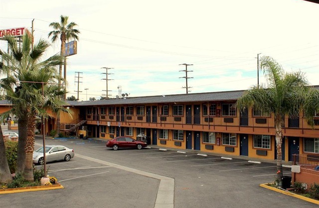 Orange Show Inn