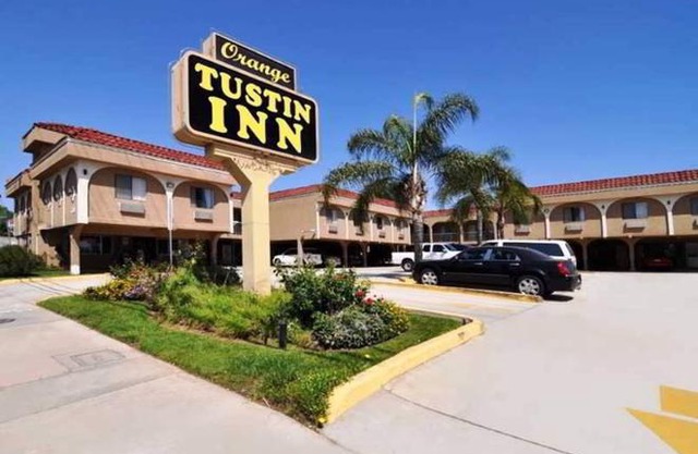 Orange Tustin Inn in Orange