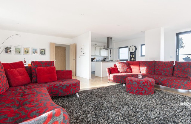 Oval Road III by onefinestay