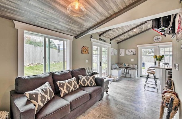 Pet-Friendly Trabuco Canyon Cottage with Yard!