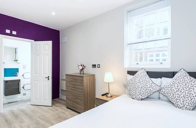 Private room in the popular arty and hip Shoreditch district of London