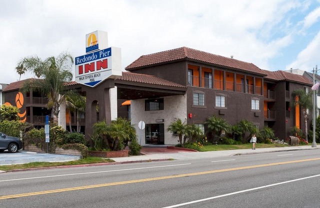 Redondo Pier Inn