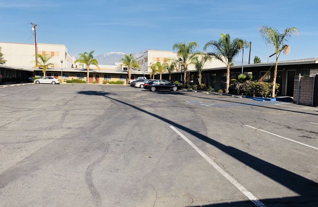 Sands Motel