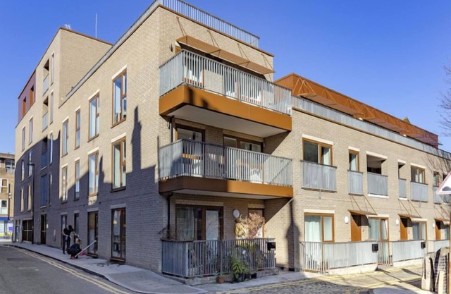 Shoreditch Square, Hoxton by Interhome