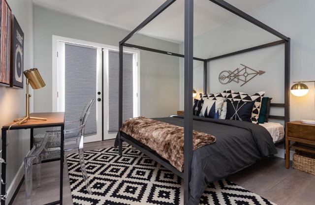 Stylish New Hollywood Home -Paramount Studios