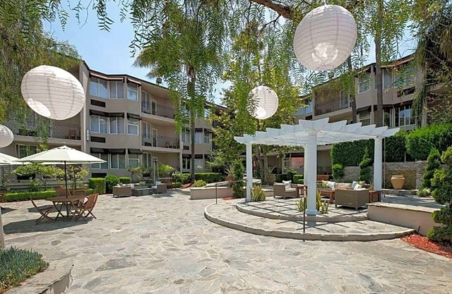 The Belamar Hotel Manhattan Beach, Tapestry Collection by Hilton