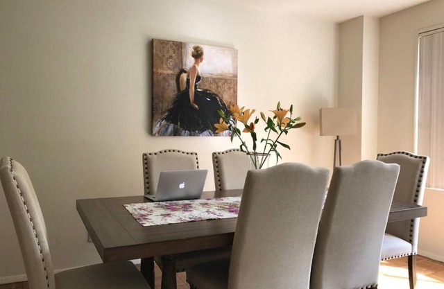 The Grove Luxury Apartment