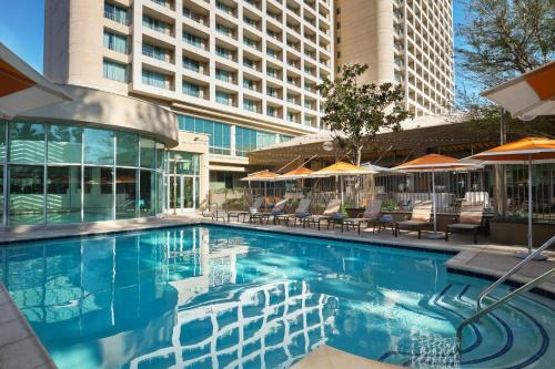Warner Marriott Woodland Hills 