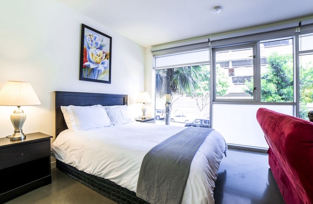 Wilshire Dream Apartment