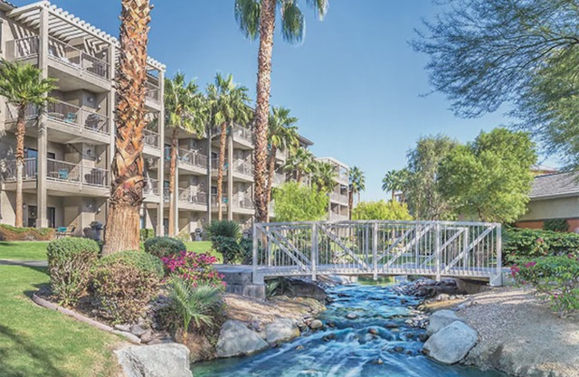 Wyndham Indio 1 Bedroom Condo, Full Kitchen