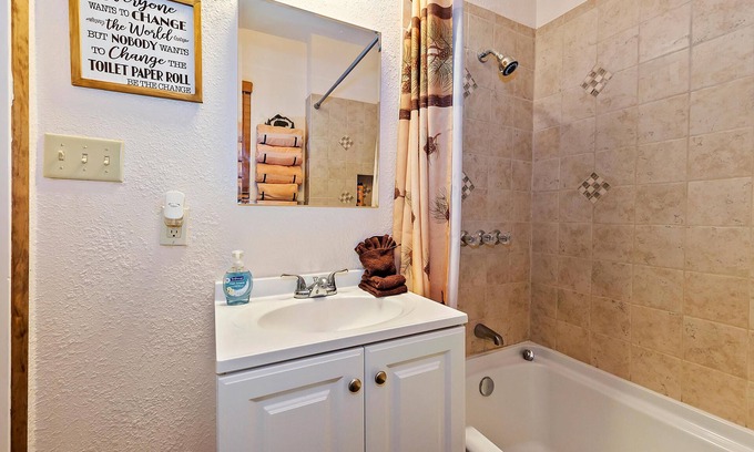 Boulder Bay Cabin | 030 - Cozy Chic Mountain Cottage