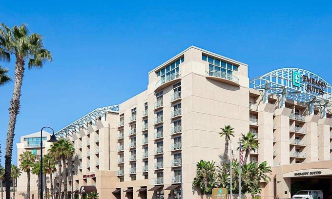 Brea Hotel | 100 m² Hotel ∙ 127 guests