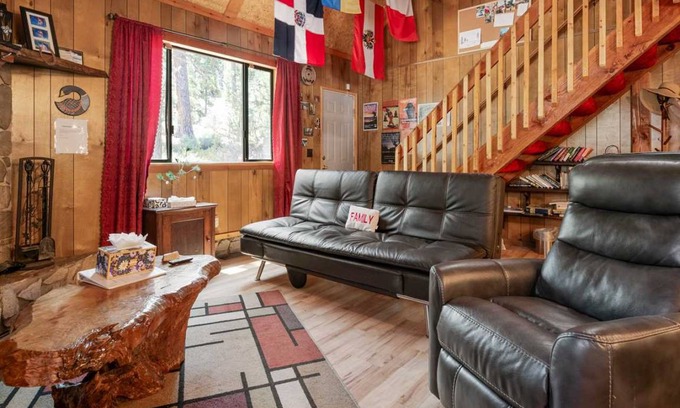 Fawnskin House | 102 m² House ∙ 2 bedrooms ∙ 6 guests
