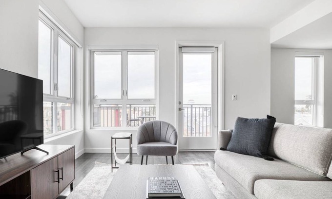 Downtown Long Beach Apartment | 109 m² Apartment ∙ 2 bedrooms ∙ 4 guests