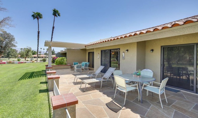 Palm Desert Apartment | 109 m² Apartment ∙ 2 bedrooms ∙ 4 guests