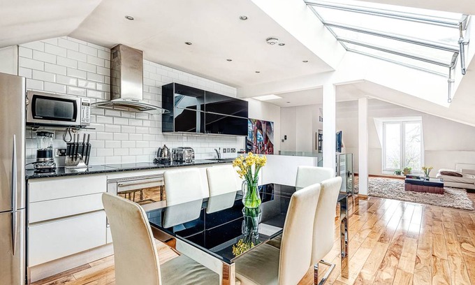 Frognal and Fitzjohns Apartment | 111 m² Apartment ∙ 3 bedrooms ∙ 5 guests